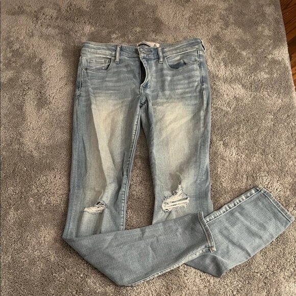 Abercrombie & Fitch Light Blue Skinny Jeans - Picture 1 of 7